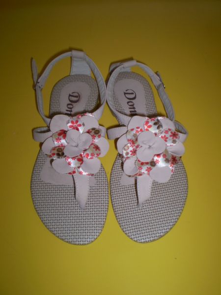 Sandalia com flor -sp25 - 35